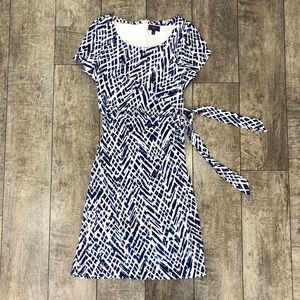 Fitted cute work dress